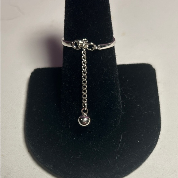 Jewelry - Silver Ball & Chain Ring